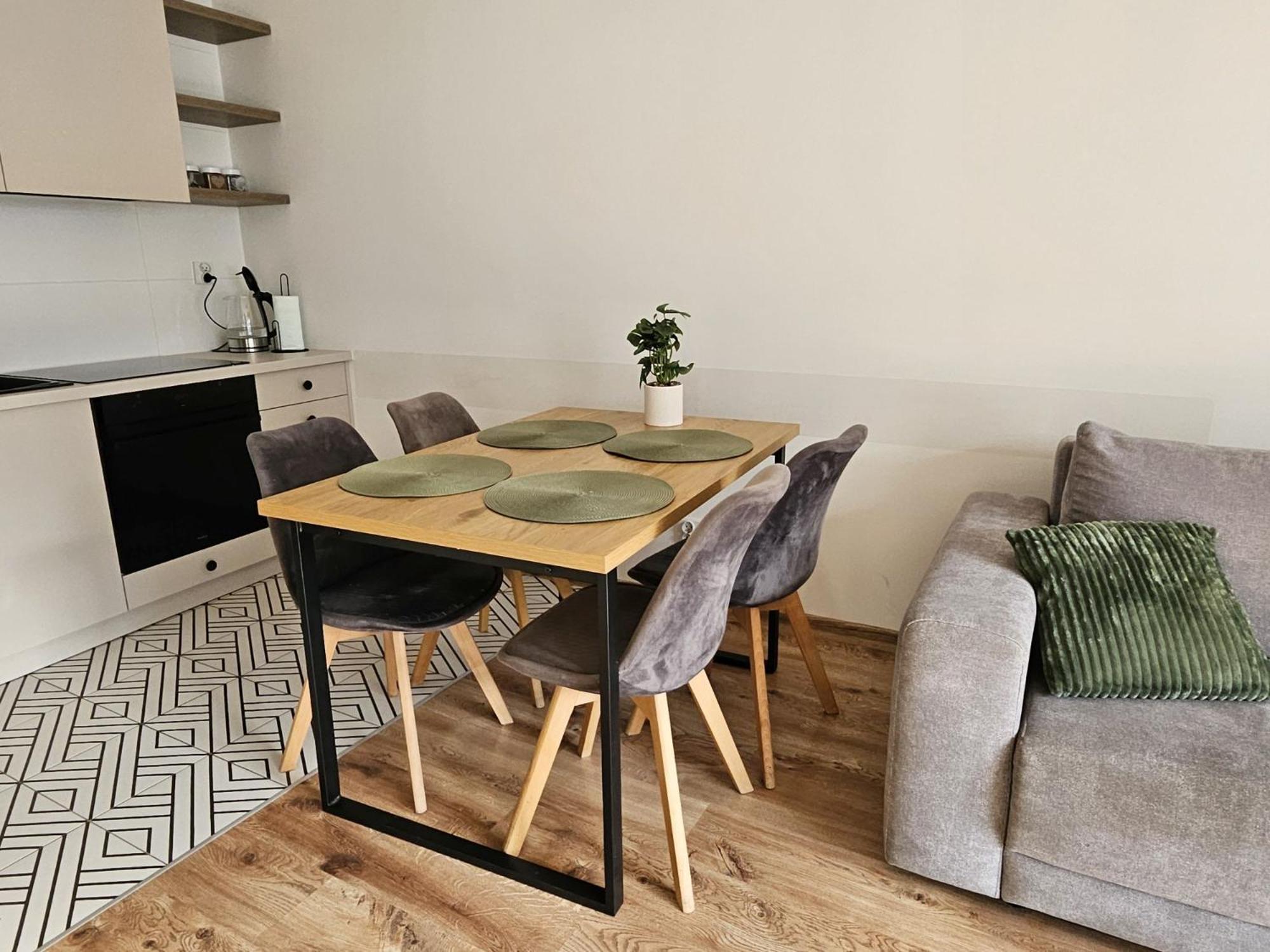 Urban Jungle Apartament Wenus Białystok Exteriör bild